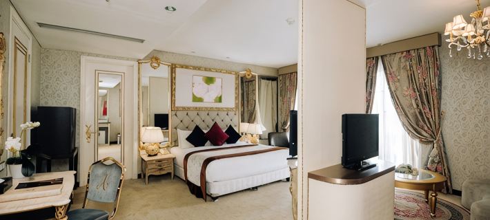 Amaroossa Royal Bogor Hotels in Bogor City