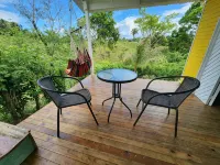 Cute & Cozy Caribbean Cabin on a farm. - 홈스테이