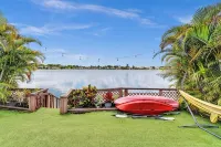Lake view jacozi entire home Close tohard rock. 10 min from FLL and the beach. - جاكوزي
