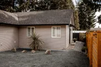 Private Guest House  -Villa in the Valley-