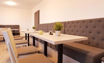 bp24 Hotel Eschweiler - Housity