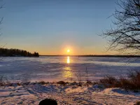 Cheerful 3-brd, 2 full bth cottage with DNR launch lake access on Chippewa Lake - Wifi