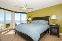 3-Bedroom Condo in Lovely Daytona Beach Shores with Amazing Views! - 4-Star