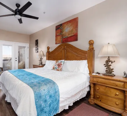 Newly Renovated - Condo at Wolf Creek Golf Course - 4-Star