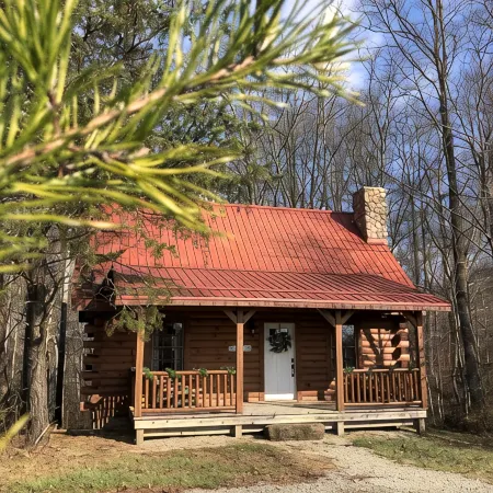 Fallen Leaf Cabin-Secluded and peaceful cabin in the Hocking Hills