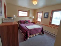 Beautiful Mountain views, 5 ski areas, Nat'l forest hiking, biking, lakes. - Chalets