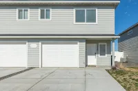 Spacious kitchen suitable for large groups, close to shopping, parks & wineries. - 3つ星