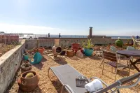 Beachfront Ocean Views 20 mins to SFNeptune 1) - Holiday Apartments