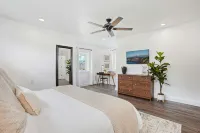 Cozy Apt with King Bed - Full Kitchen - Desk Area - 4-Star