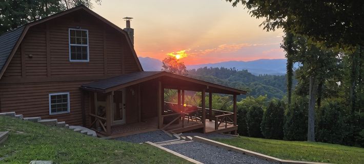 Stunning, Mtn-Top, Lakeview Cabin on Private 8 acres Hotels in Johnson County
