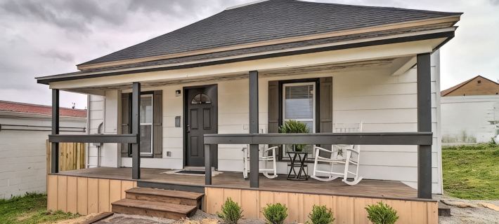 Historic West Plains Home: Walk to MSU + Dtwn Hotels in Howell County