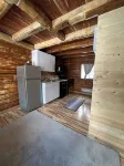 Petite Cabin With Ladder Loft - 샬레 호텔