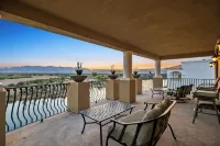 Waterfront  Pool  Spa  Views  Dock  7 bd - 4-Star