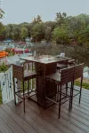 Lakefront; view of ski mountain, firepit, dock, kayaks, paddle board - Wifi