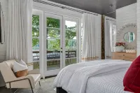 Designer Luxury on Smith Lake/Pool/5BR/3BR/Steps to Water! - 4-stjärniga