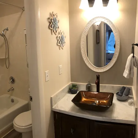 Cozy condo, walking distance to trails, shops, restaurants, fitness center.