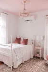 Cozy Cottage Perfect for Girls Night Away - 5-Star