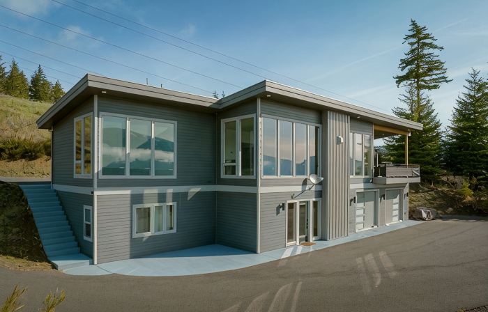 Epic Columbia River views * New Modern Home in the heart of the gorge.