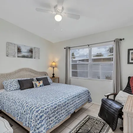 Swim Spa + Deck, 2 Blocks to Beach, Bikes + Kayaks, Surfboards + All Beach Needs