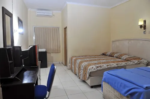 Hotel Queen Star - 2-Star