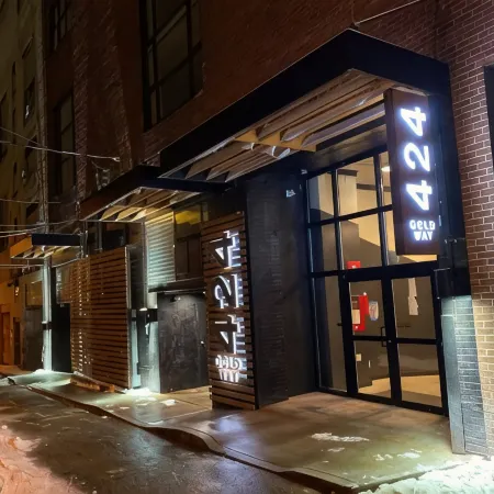 424 Gold Way-Apt. 301, Studio Apartment