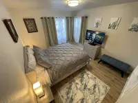 Cheerful Two Bedroom Bungalow Newly Remodeled! Arcade games, Air Hockey Table. - Boutique