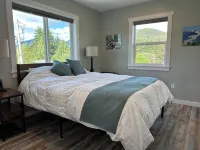 Eagle’s Nest River and Mountain View.  Walking Distance to the Airport. - 4 étoiles