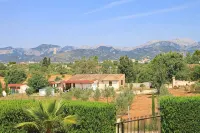 Finca Marti Ferrer: Private Swimming Pool, Garden, Barbecue, WiFi, Air Conditioning. - 3-Star