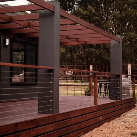 Jimmara House- Modern central holiday home.