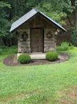 Little Creek Cabin, 2 bedrooms, 1.5 Baths (Sleeps 4) - Alppimaja