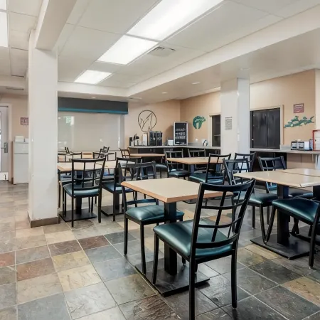 Turquoise Inn and Suites Cortez Near Mesa Verde