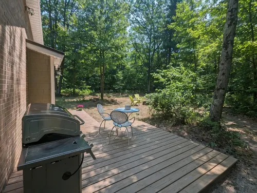Charming Couple's Cottage close to Lake Michigan, Silver lake, and Stoney Lake - 4-Star