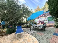 Apartment Didi with private garden, close to the center, family-friendly - 3-Star
