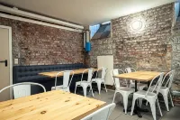 Auberge de Jeunesse de Tournai - Youth Hostel - breakfast