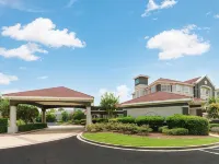 La Quinta Inn & Suites by Wyndham Myrtle Beach Broadway Area Hotels near Encounters UFO Experience