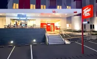 MONOLOOG HOTEL PEKANBARU - parkir