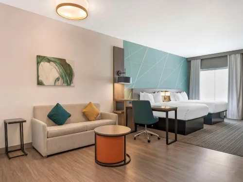 Comfort Suites Richmond East - Homestay