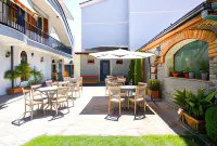 Rose Garden Hotel - 3-Star
