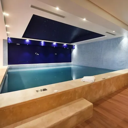 Flower Town Hotel & Spa