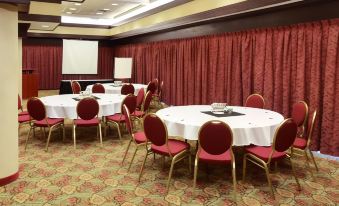 Greenwood Inn & Suites