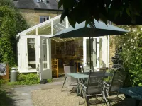 Montacute Country Tearoooms B&B Hôtels à : Montacute