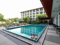 Sinsuvarn Airport Suite Hotel - Pools