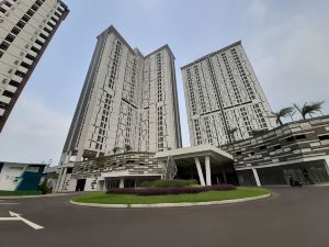 Great Deal Studio Room at Serpong Greenview Apartment