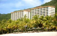 Whitsunday Apartments Hotels near Hamilton Island