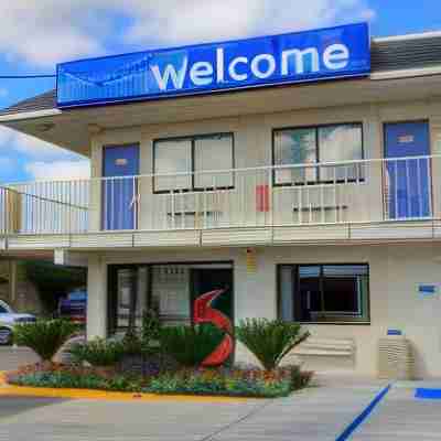 Motel 6 Kingsville, TX Hotel Exterior