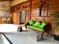 ReVive by Snooze Hotels in Giri