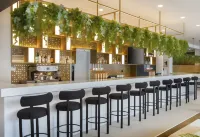 Leonardo Hotel Manchester Piccadilly - bar