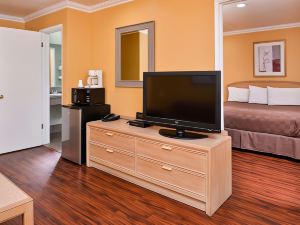 Americas Best Value Inn & Suites Clearlake Wine Country