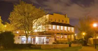 Royal Hotel, Bar & Grill Các khách sạn ở Purfleet