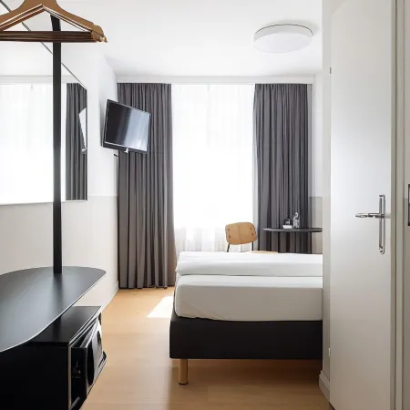 Fred Hotel Zürich Hauptbahnhof Отели рядом с достопримечательностью «Район Аллея Европы»